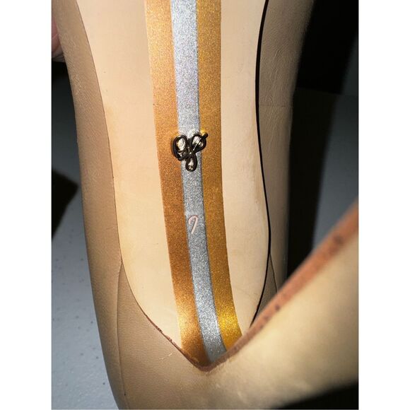 Sam Edelman Women's Tan Pumps - Picture 9 of 11